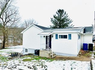 718 Grove St, Mc Donald, PA 15057