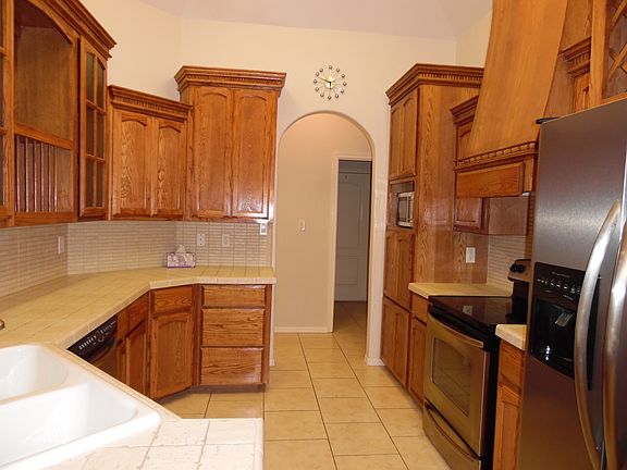 4th image of 4018 N 42nd Ln