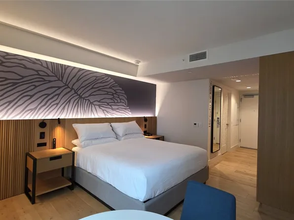1390 Kapiolani Blvd #3704, Honolulu, HI 96814