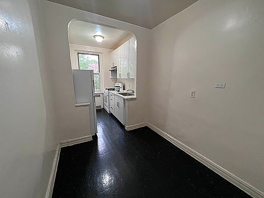 2nd image of 83-60 118th St #5I