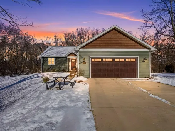 3018 Mallard WAY, East Troy, WI 53120