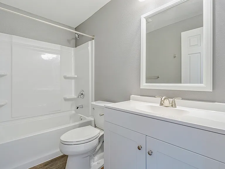 4028 S Lawrence St #H — Photo 8