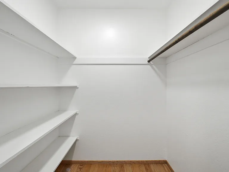 35 Hill St #B — Photo 13