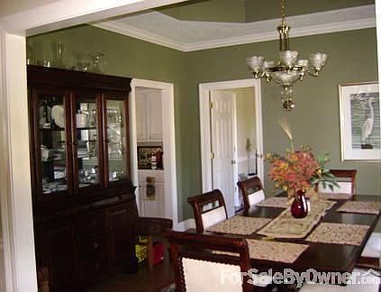 3rd image of 1339 Lake Dr