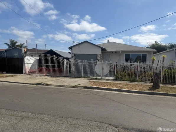 8422 B St, Oakland, CA 94621