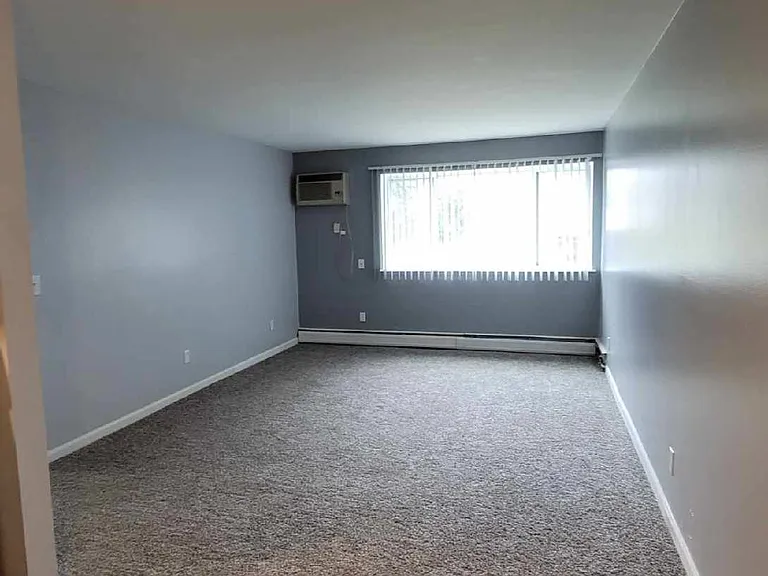 Hidden Trail Apartments — Photo 6