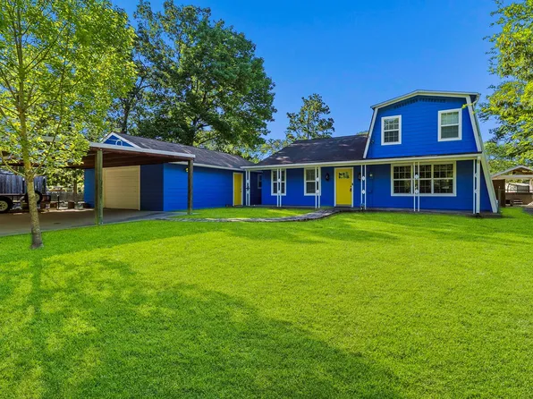 235 S Circle Dr, Livingston, TX 77351