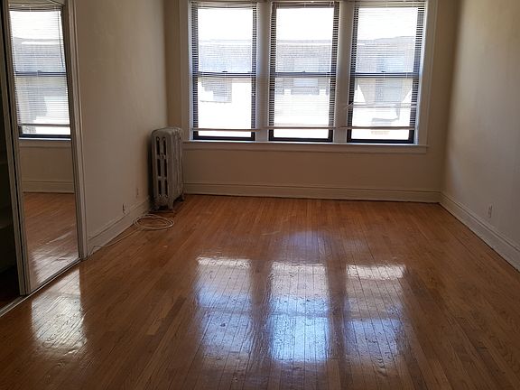 4th image of 5511 S Everett Ave APT 3E