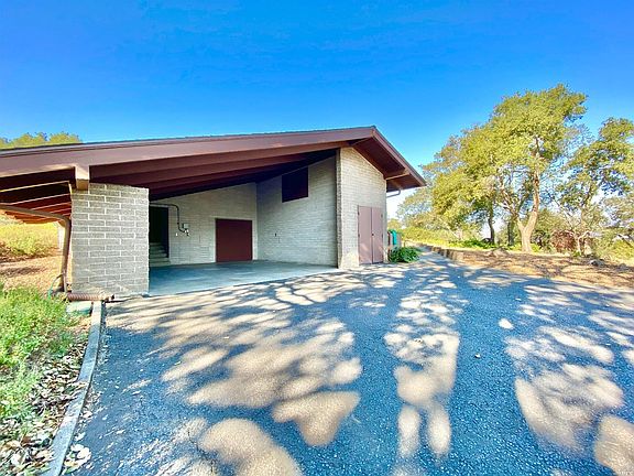 4th image of 500 Stonecrest Dr