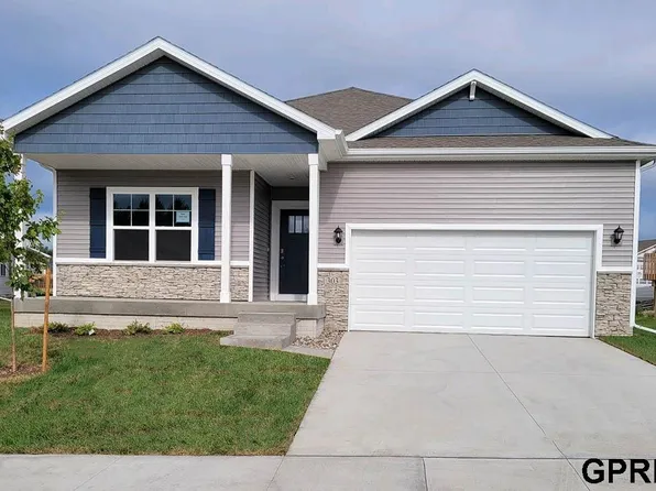 16405 Willit St, Bennington, NE 68007