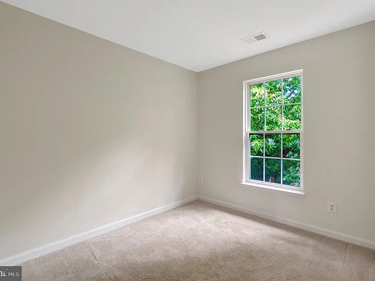 7057 Sauvage Ln — Photo 24