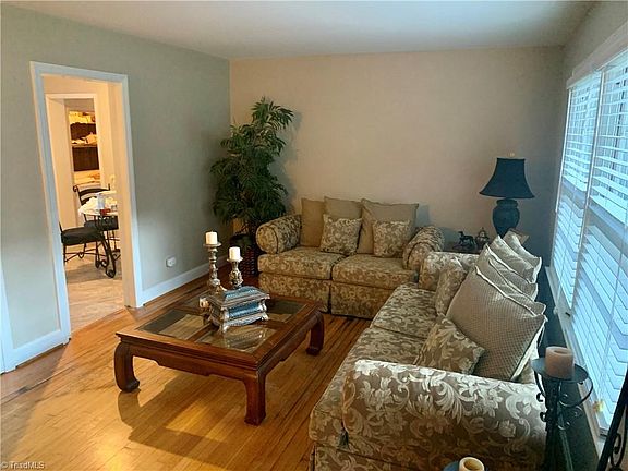 3rd image of 638 Highland Park Dr