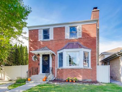 8832 Menard Ave, Morton Grove, IL, 60053