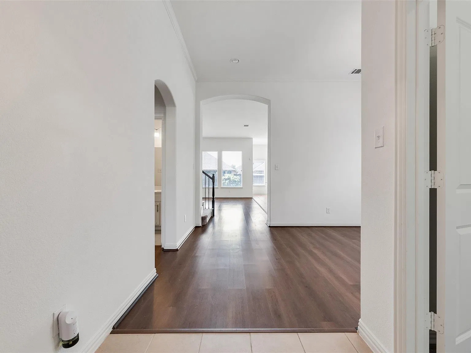 4 bed, 3167 sqft, $3,300 — Photo 2
