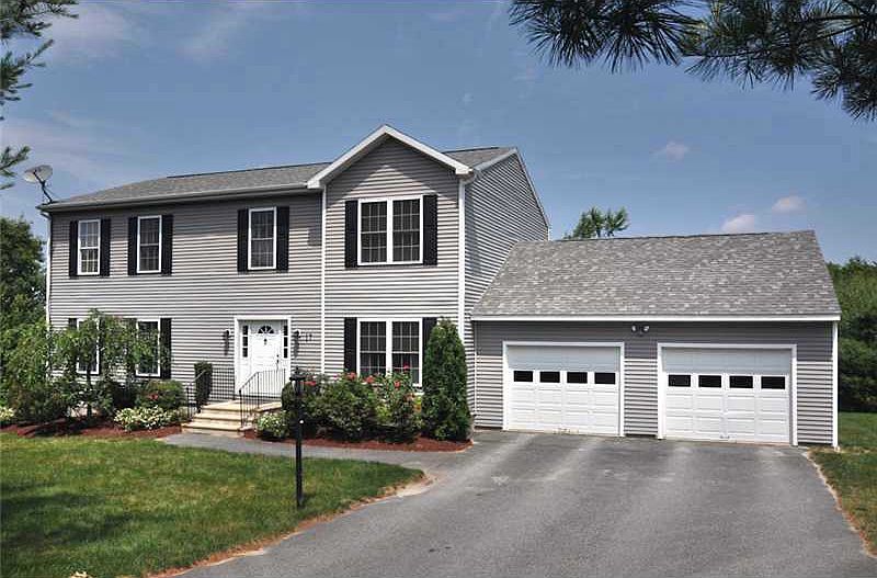 1st image of 17 Cambio Ct