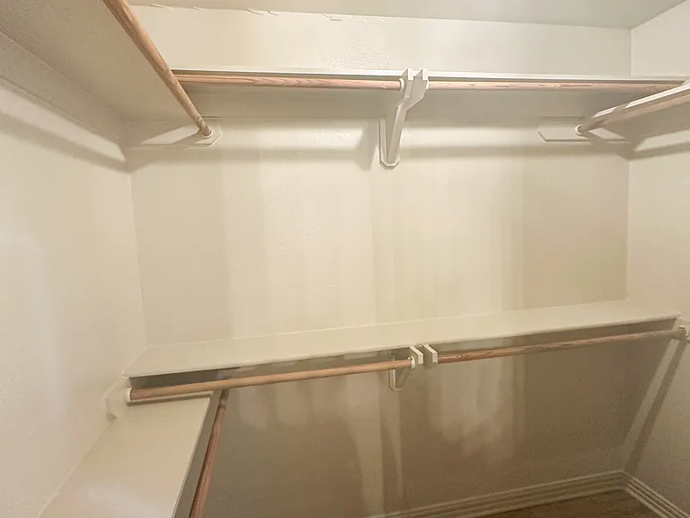 103 N Point Dr — Photo 18