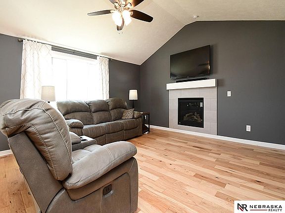 5th image of 9026 S 74th St