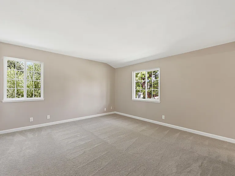 875 Tartarian Way — Photo 18