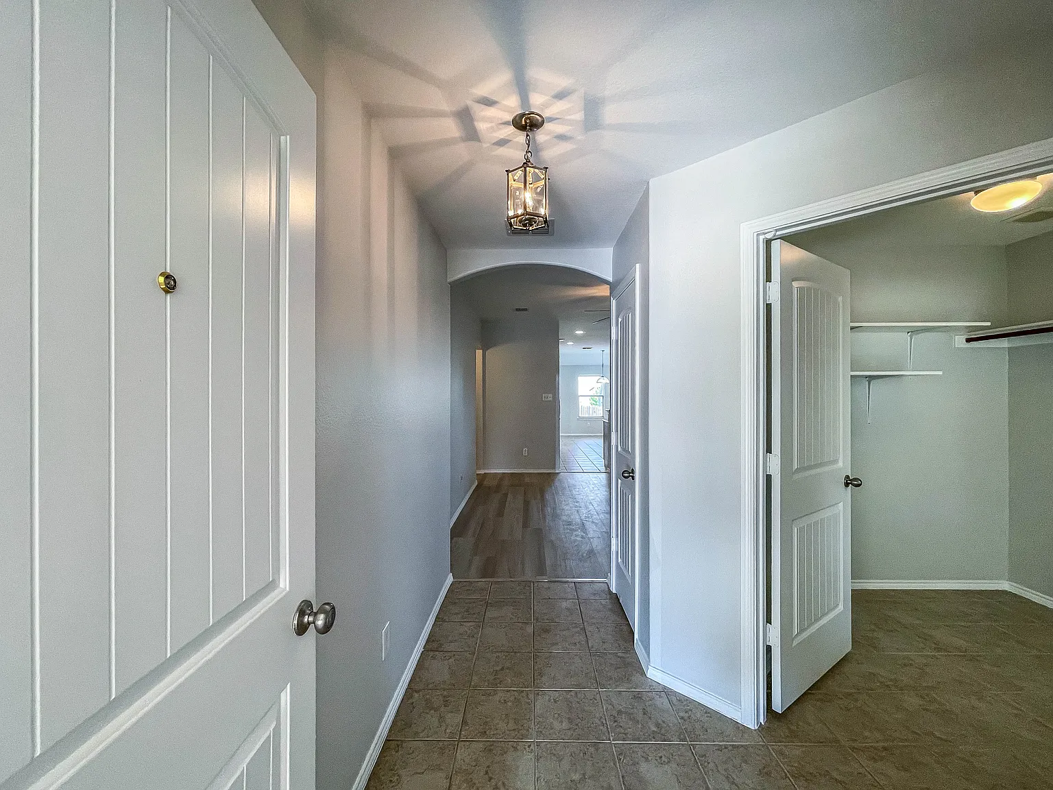 3 bed, 1468 sqft, $2,150 — Photo 2