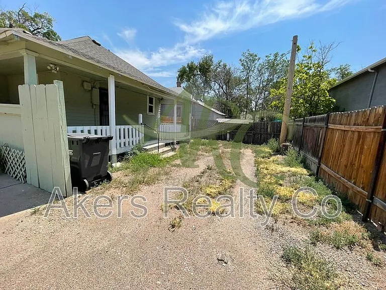 1119 West St — Photo 16