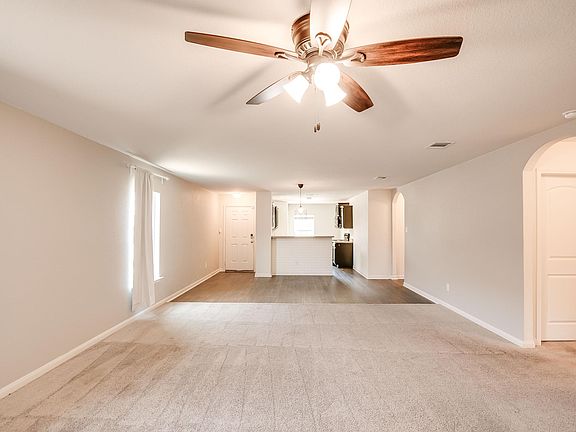 4th image of 221 Continental Ave