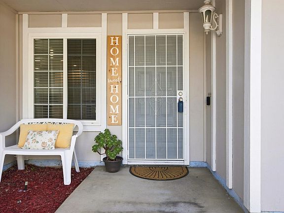 4th image of 2887 Azevedo Dr