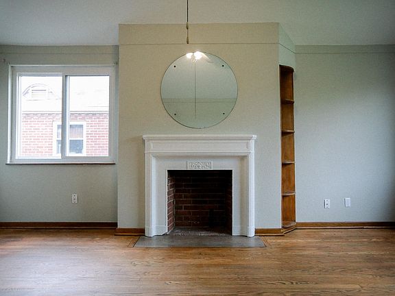 5th image of 836 Northwest Blvd APT B