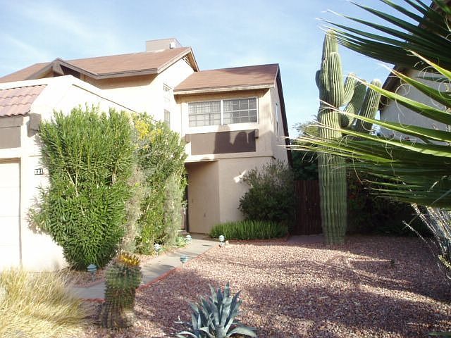 1st image of 721 N Hazelton Dr