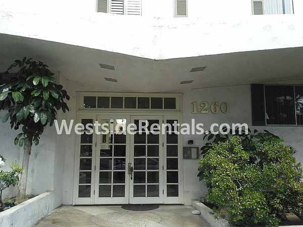 2nd image of 1260 Havenhurst Dr APT 208