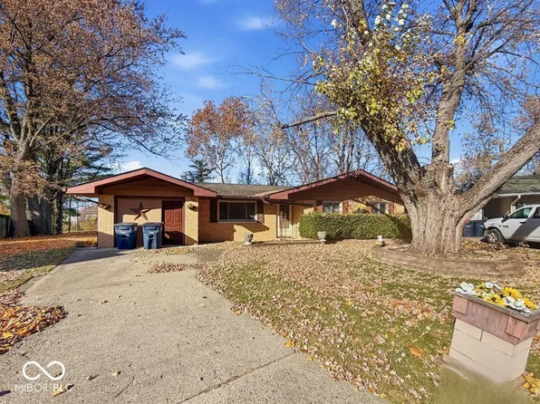 14 Melody Ct, Beech Grove, IN 46107