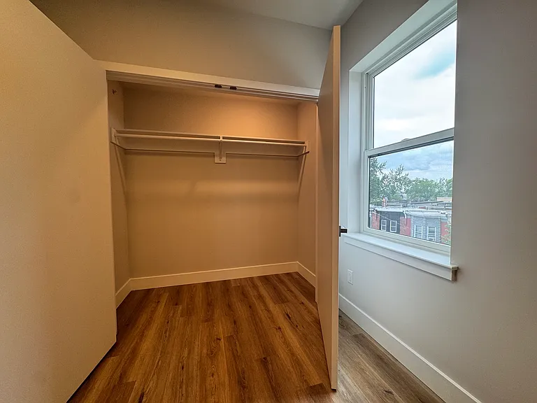 5222-24 Chester Ave #15 — Photo 41