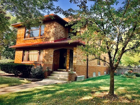 4601 N Newhall St, Shorewood, WI 53211