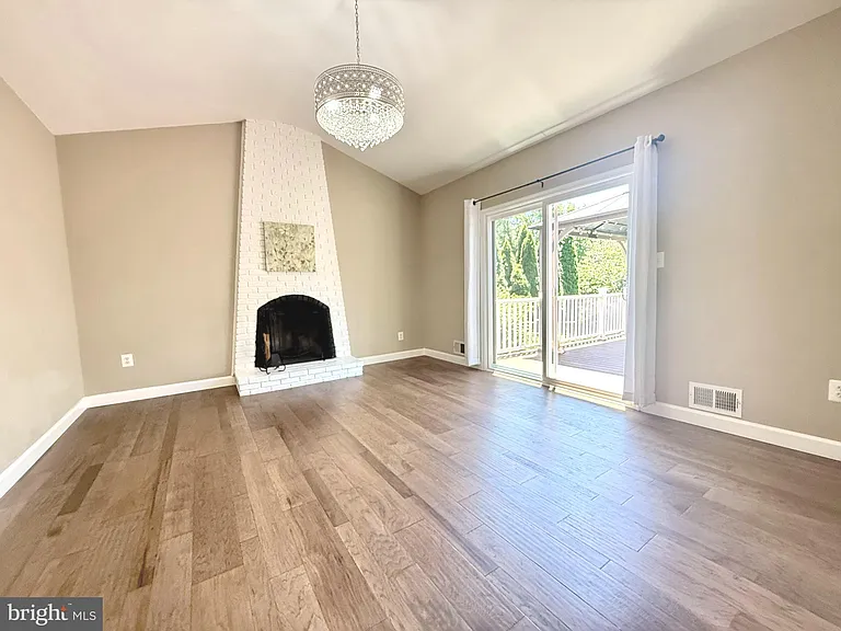 11900 Milbern Dr — Photo 18
