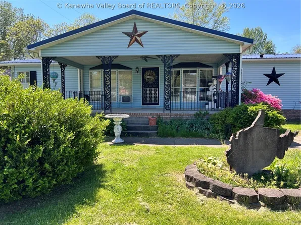 1164 Pike St, Mason, WV 25260