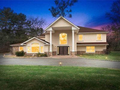 195 Cold Spring Rd, Syosset, NY, 11791