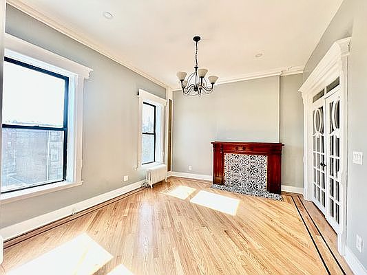1st image of 190 Hancock St APT 4