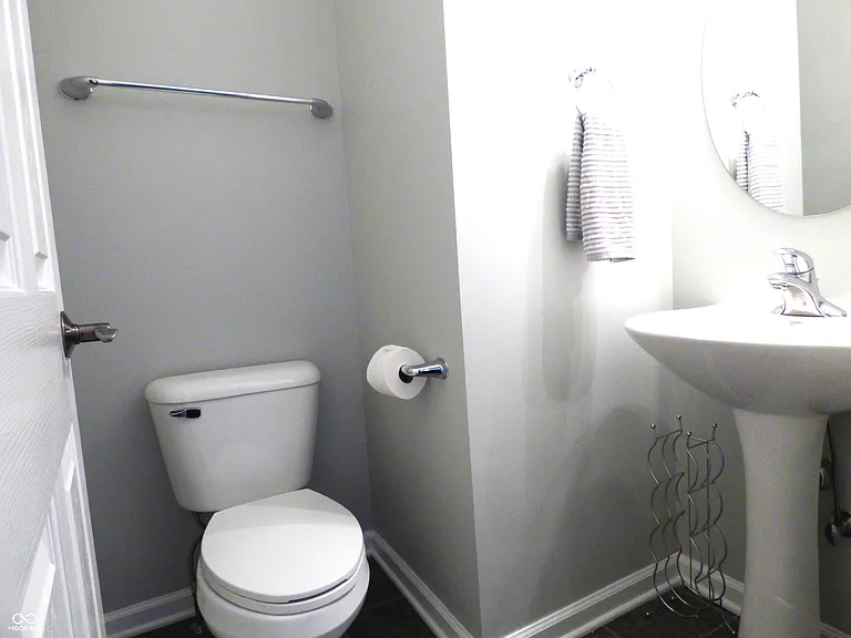 5677 Trammel Ct — Photo 18