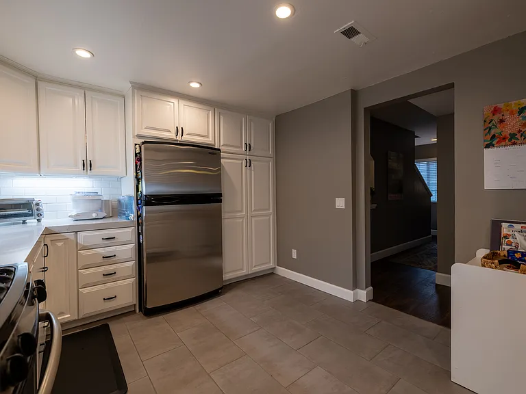 3783 Balboa Ter #D — Photo 9