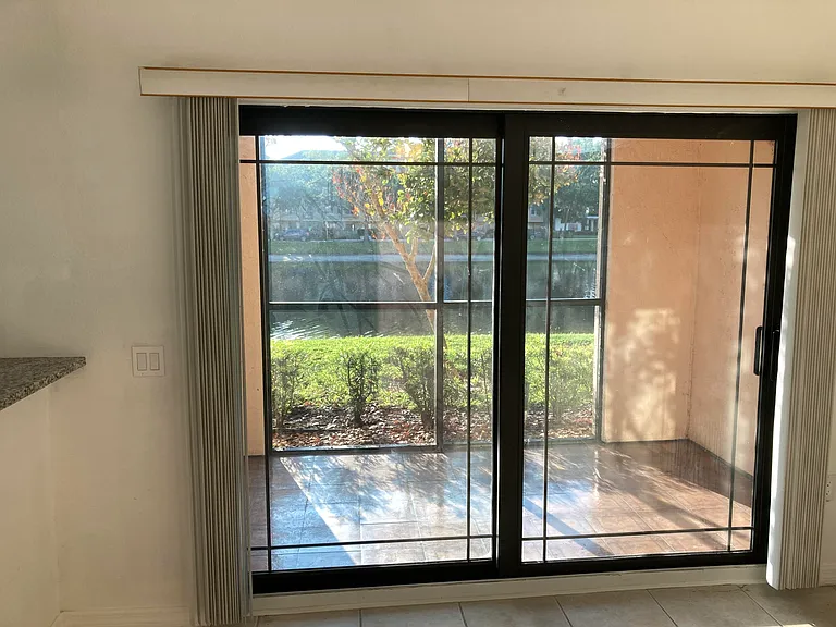 2807 Veronia Dr #106 — Photo 12