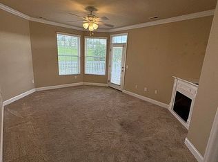 1121 Suncrest Vlg, Morgantown, WV 26505