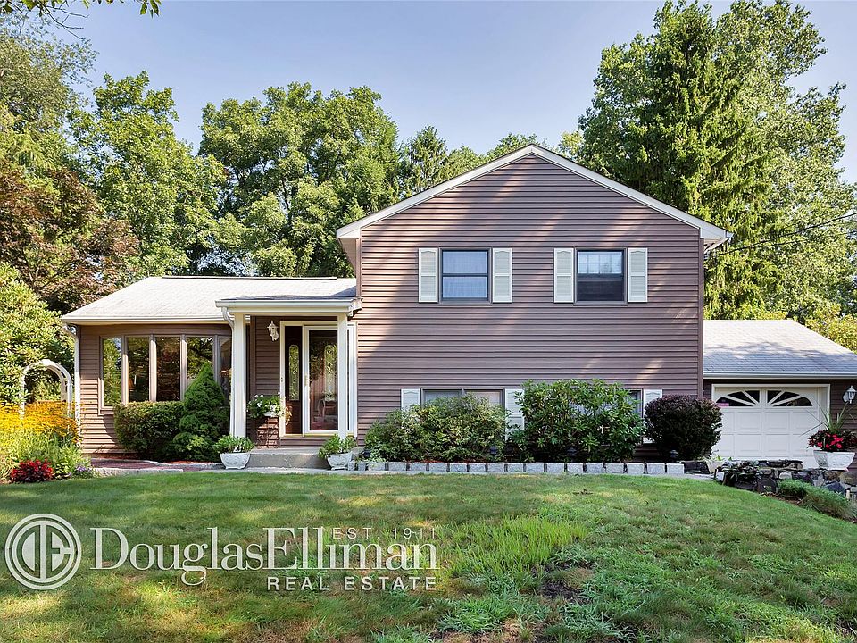 1st image of 104 Drew Ln