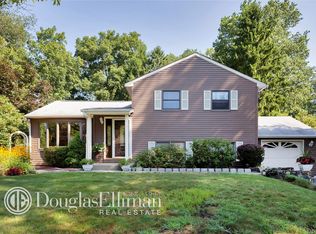 104 Drew Ln, Yorktown Heights, NY 10598