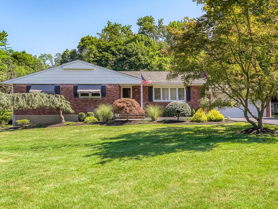 1st image of 52 Campbell Ave
