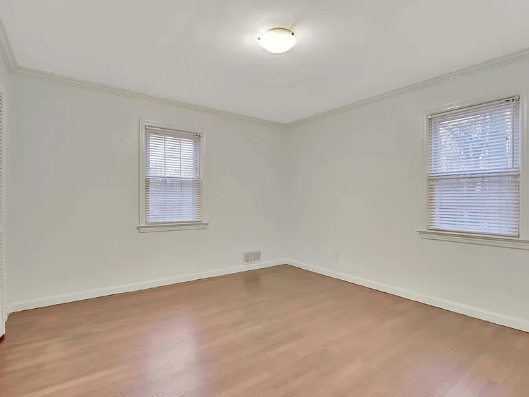 69 County Rd — Photo 13