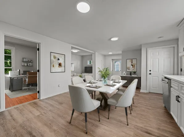 28 Warren St, Peabody, MA 01960