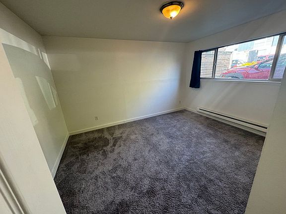 3rd image of 1627 15th Ave Unit 1