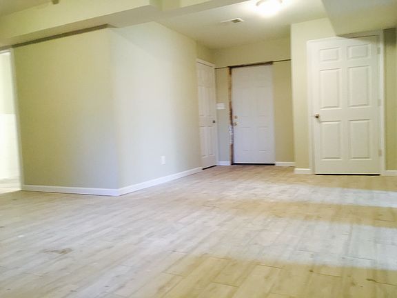 3rd image of 18 Schuyler Ave #1