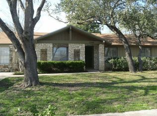 7207 Bridle Path, San Antonio, TX 78240