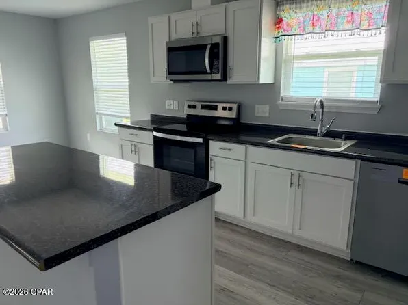 3111 E 2nd Plz, Panama City, FL 32401