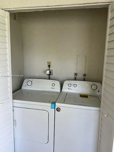 2 bed, 979 sqft, $2,195 — Photo 4